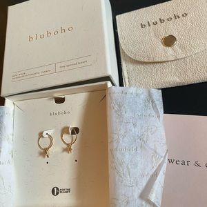 Bluboho everyday little stellar star sway hoop earrings